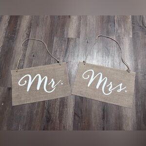 Mr. & Mrs. Burlap Chair Signs
